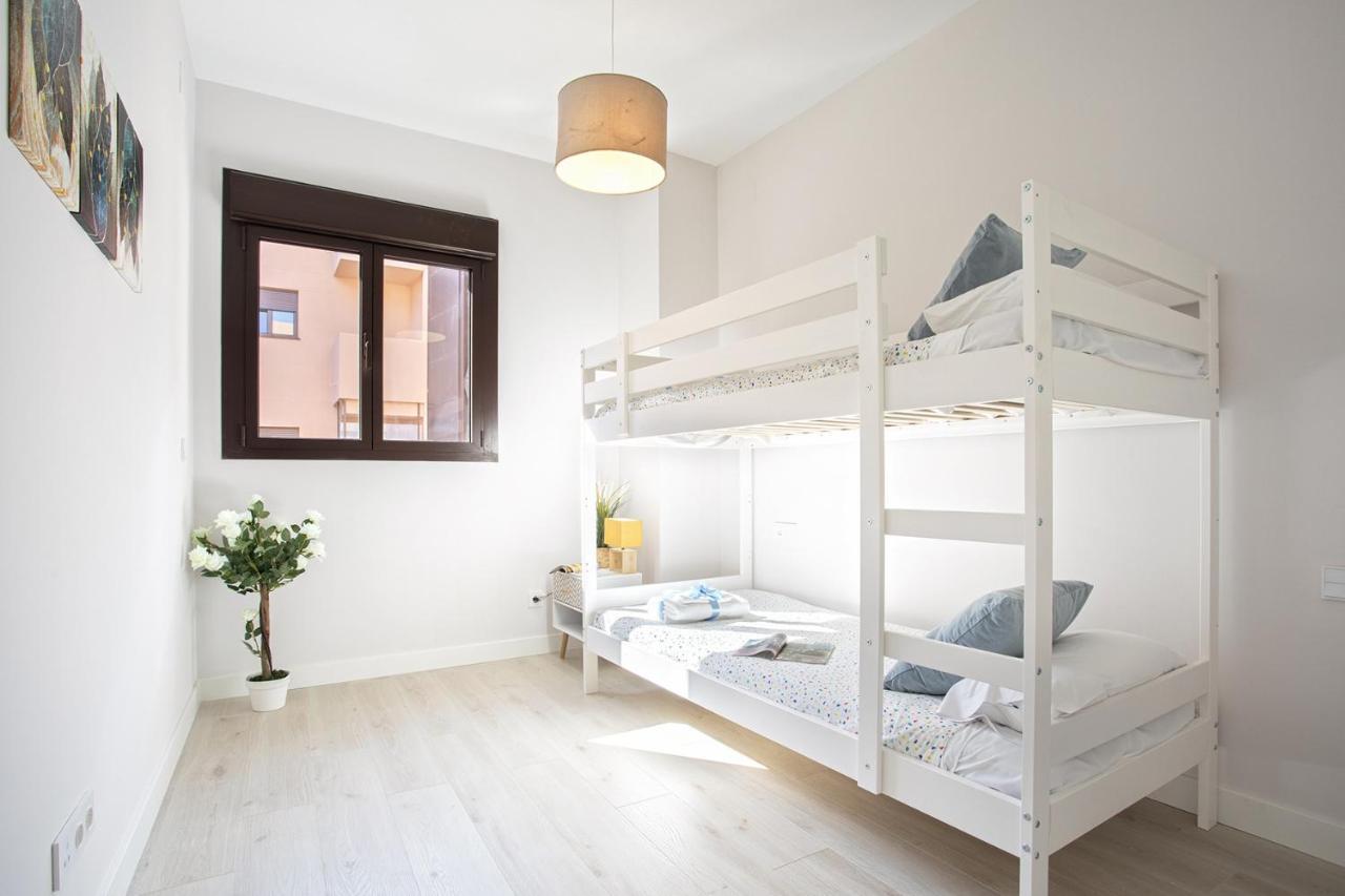 -Malagasunapts-Skygarden Teatinos Pool Playground Εξωτερικό φωτογραφία